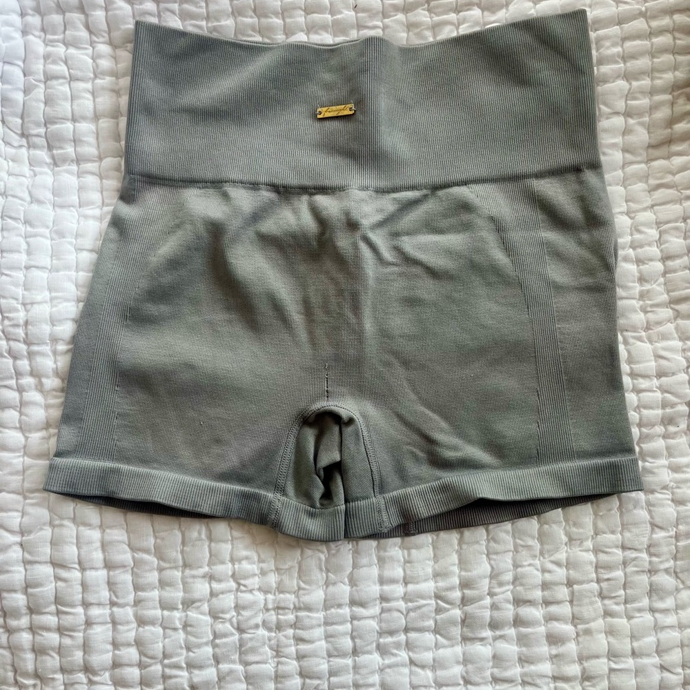 Athletic shorts